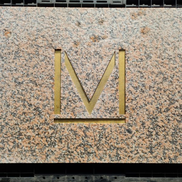 Réalisation d’une plaque de rue pour la boutique Messika Strasbourg