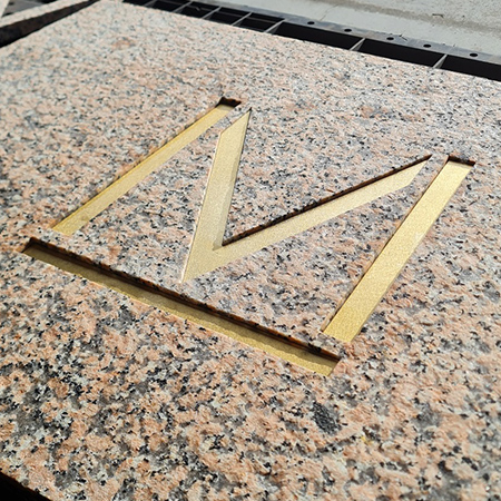 Réalisation d'une plaque de rue pour la boutique Messika Strasbourg